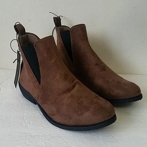 Charles Albert Boots